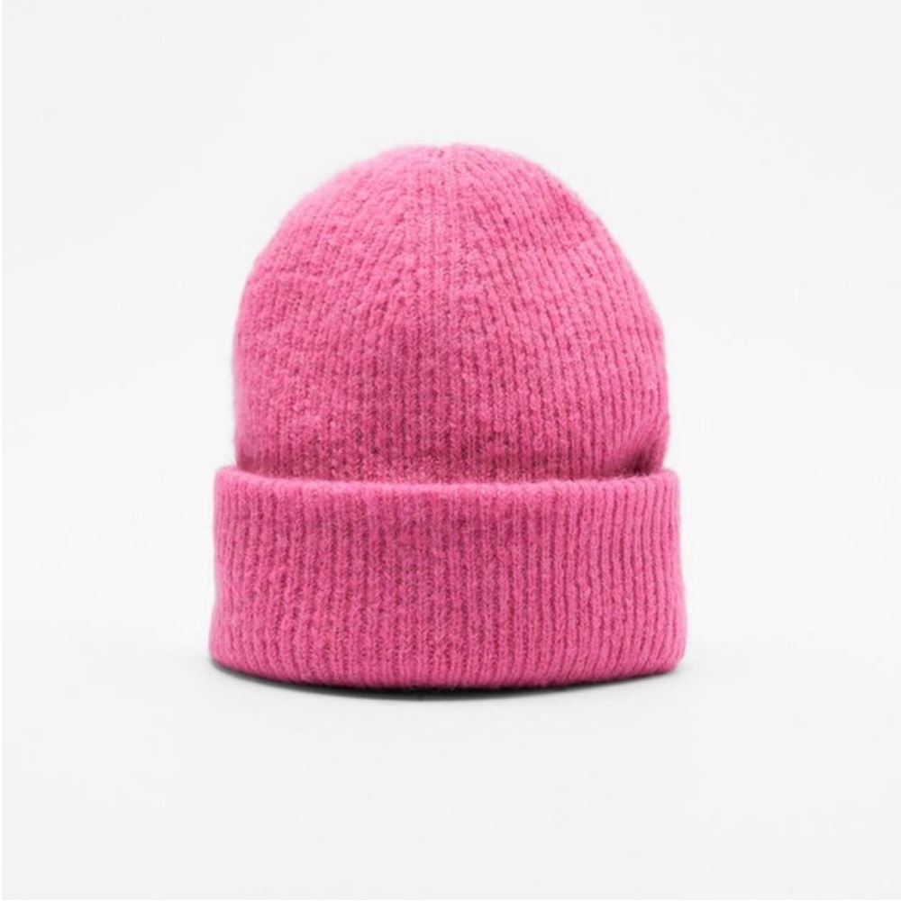 ❌SOLD❌ZARA Pink chunky knitted beanie